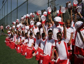 Başakşehir Belediyesi Ücretsiz Yaz Spor Okulu başladı