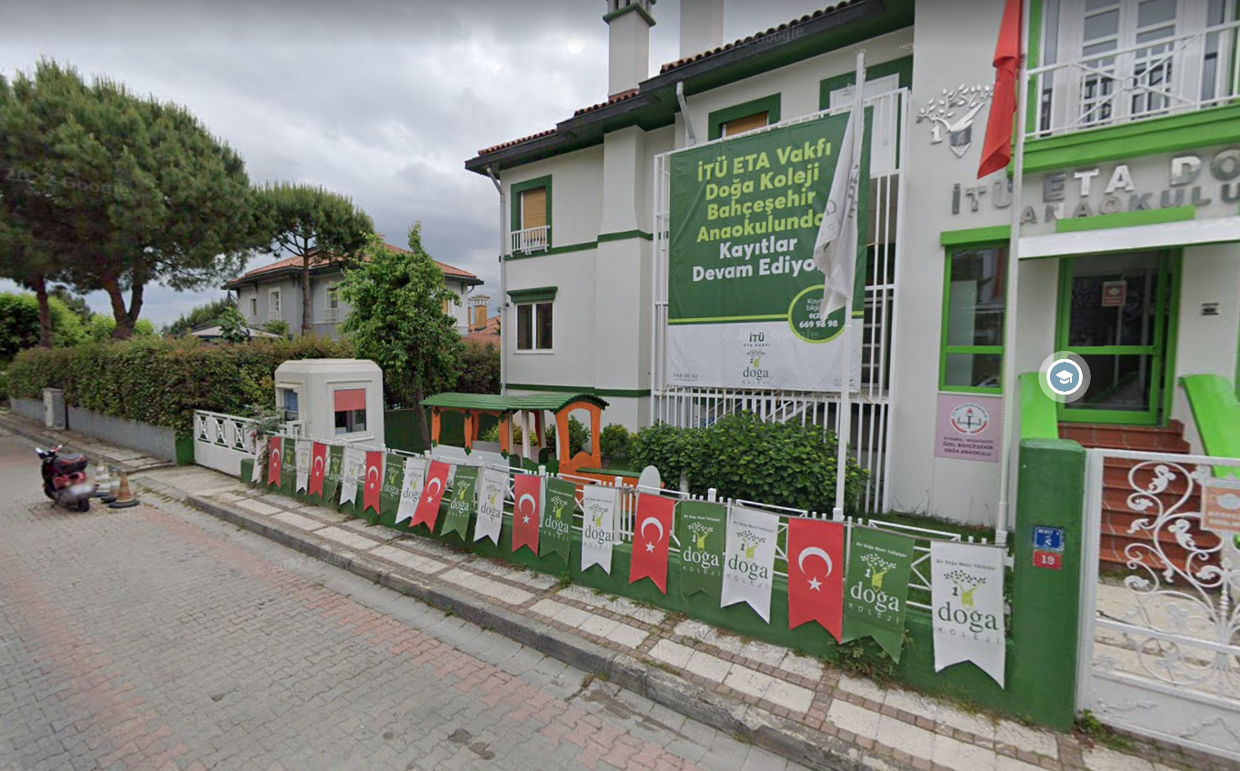 İstanbul Başakşehir'de 400 m² villa icradan satılıktır