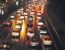 İstanbul ;da yolları su bastı