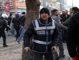 Başakşehir ;de olaylı yıkım