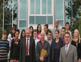 Hamburglu öğrencilerden Mevlüt Uysal?a teşekkür