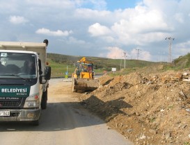 Zemin Kayması Yaşanan  Yol Projelendiriliyor. 