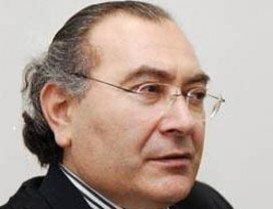 Eğer inanmadan örtünüyorsanız ; başörtüsünü çıkarınız.