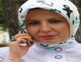 EV KADINI OLMAK İSİYORUM! YOK MU DUYAN!