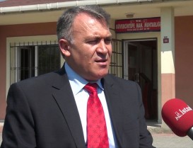 Şair Muhtarımızdan Siyasilere