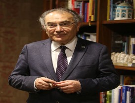 Prof. Dr. Nevzat Tarhan: “Türkiye şu anda olgunlaşma sürecinde”