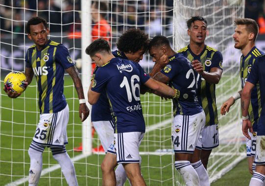Takımımız, ligin 19. haftasında deplasmanda Fenerbahçe’ye 2-0 yenildi.