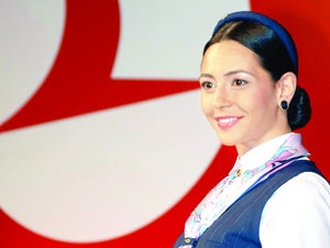 THY?nin yeni kıyafetleri Faruk Saraç?tan