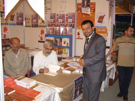 Çıra Yayınlarından İmza Günü