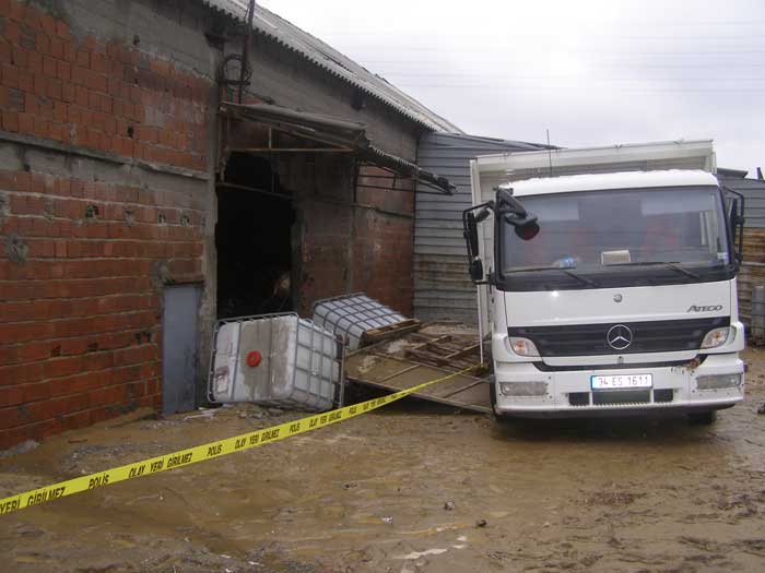 Başakşehir Tır Garajı Sel Görüntüleri-36 Foto