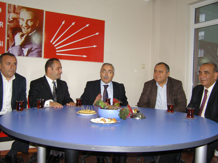 CHP Başakşehir? Başakşehir Kaymakamı?nı Misafir Etti